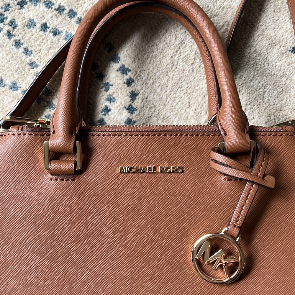 *SOLD* Michael Kors Purse - Picture 2 of 4